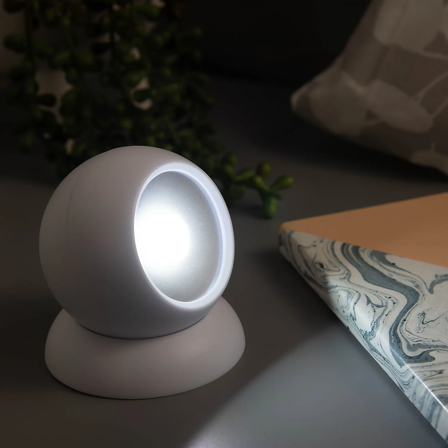 Arlec Directional LED Light 3 Arlec Directional LED Light