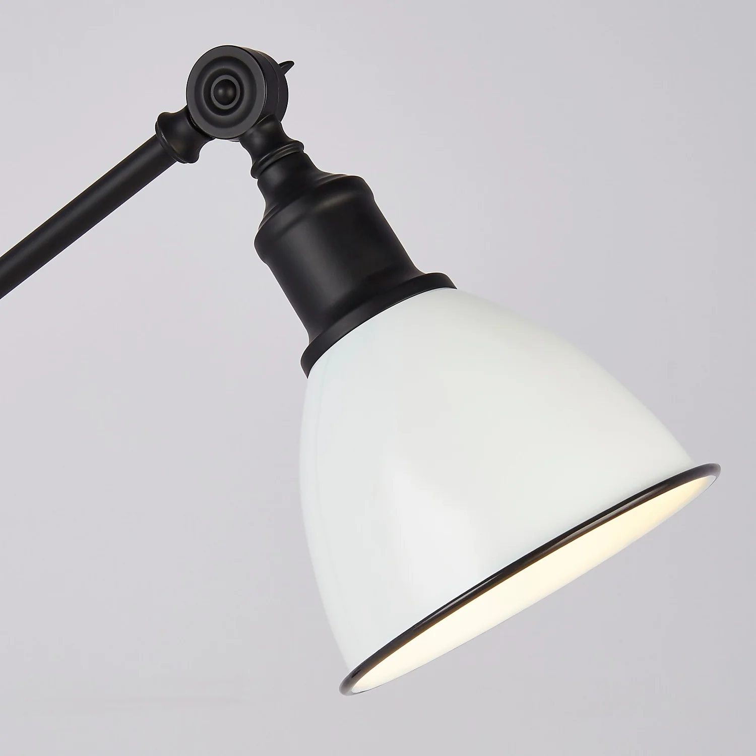 Country Living Farmhouse Table Lamp - White 6 Country Living Farmhouse Table Lamp - White - Image 4