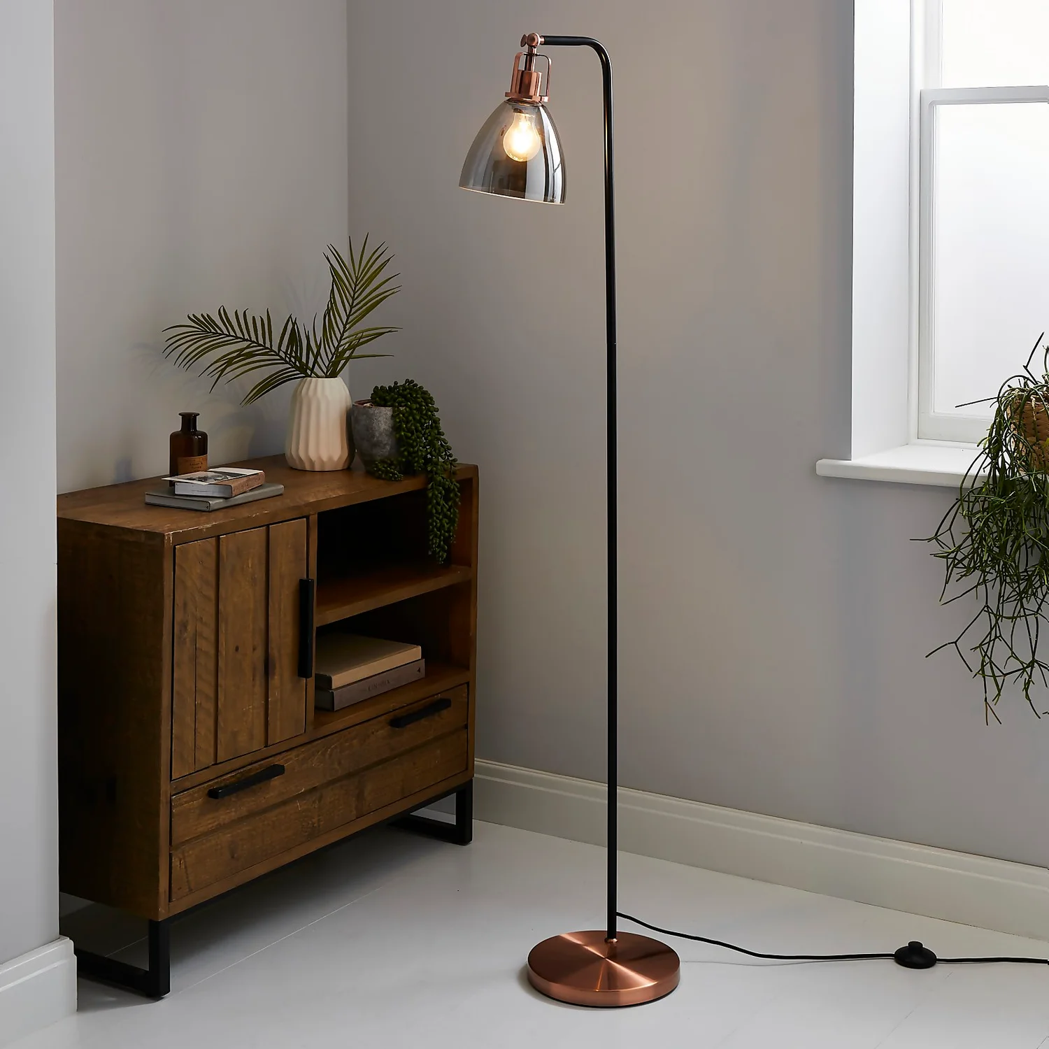 Decan Floor Lamp - Smoke & Copper 3 Decan Floor Lamp - Smoke & Copper